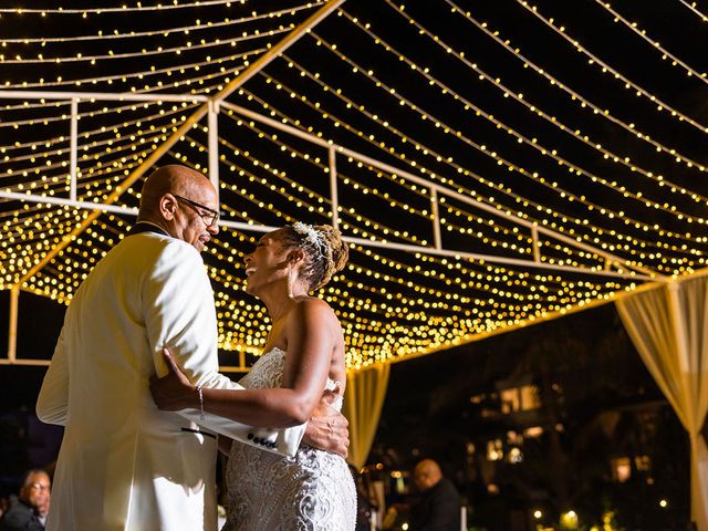 Byron and Ebony&apos;s Wedding in Cancun, Mexico 28