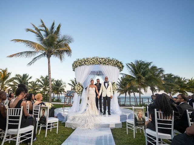 Byron and Ebony&apos;s Wedding in Cancun, Mexico 45