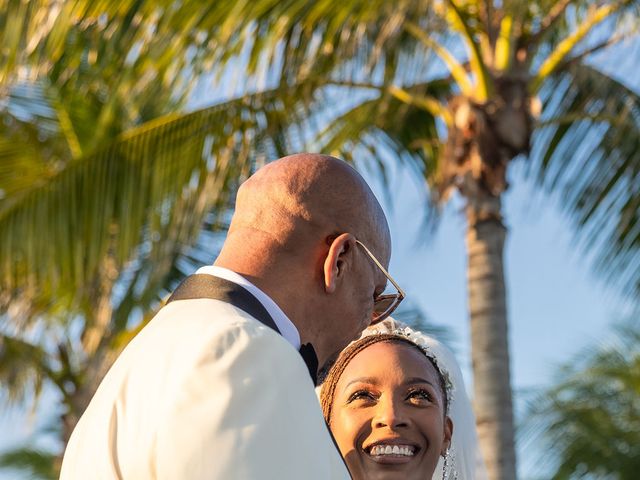 Byron and Ebony&apos;s Wedding in Cancun, Mexico 50