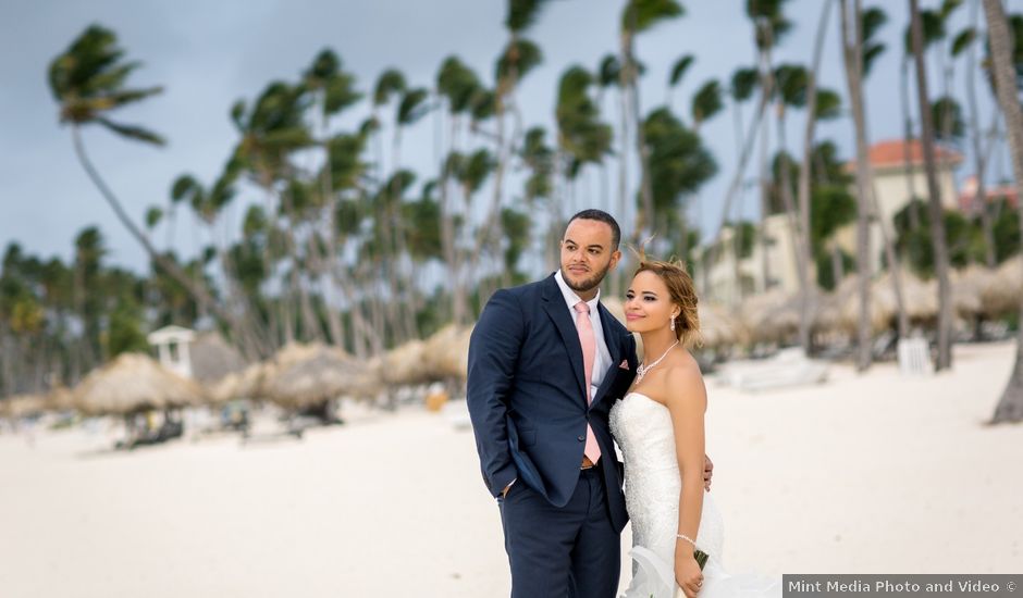 Eduardo and Yaritza's Wedding in Punta Cana, Dominican Republic