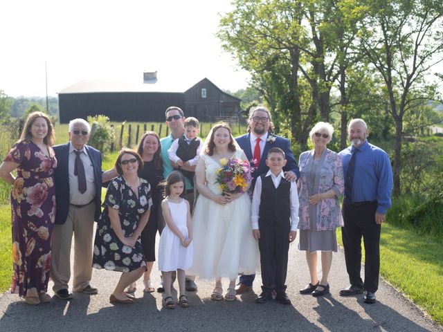 Heaven and Bear&apos;s Wedding in Corinth, Kentucky 8
