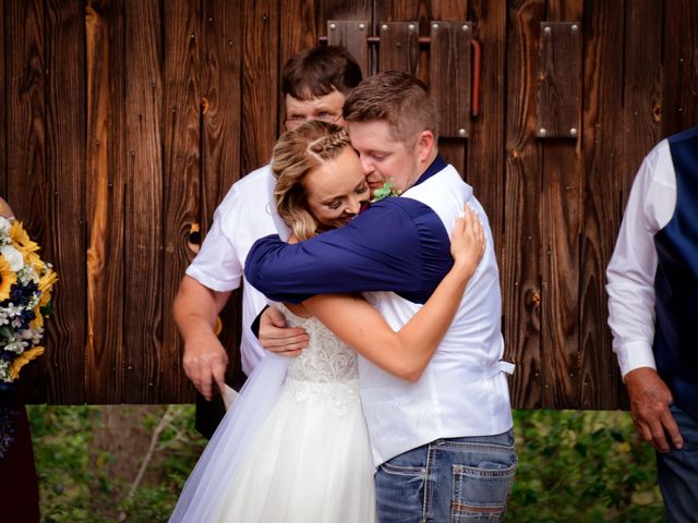 Beth and Beau&apos;s Wedding in Osage Beach, Missouri 3