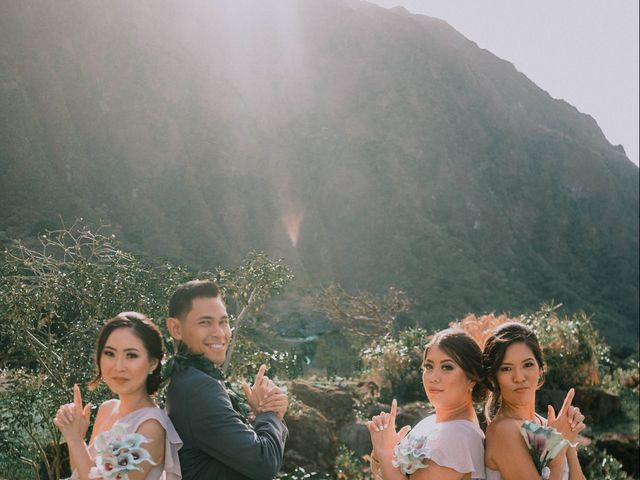 Austin and Ashley&apos;s Wedding in Honolulu, Hawaii 15