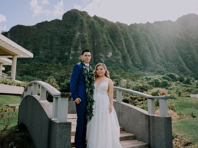Austin and Ashley&apos;s Wedding in Honolulu, Hawaii 3