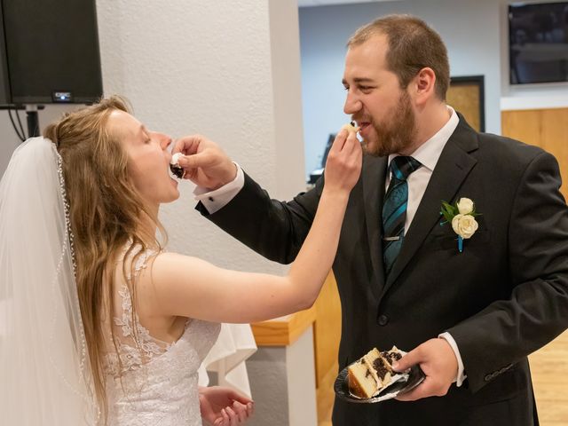 Jacob and Jennifer&apos;s Wedding in Saint Paul, Minnesota 31