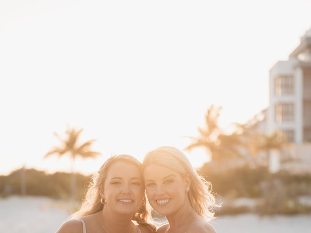Mikayla and Brooke&apos;s Wedding in Cancun, Mexico 78