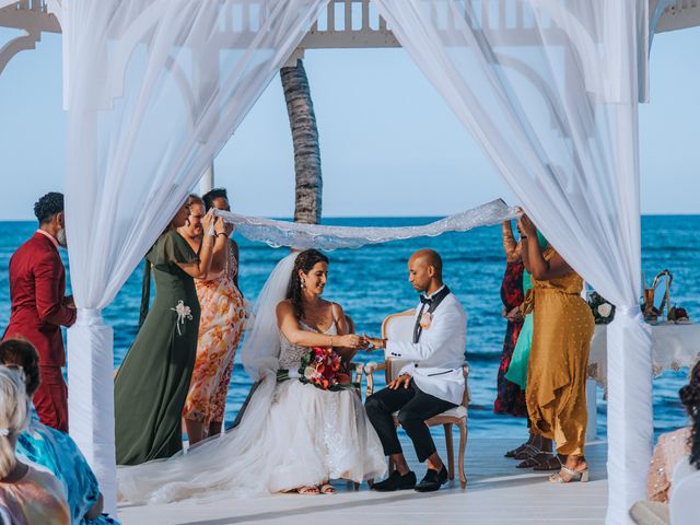 Jonathan and Uraidah&apos;s Wedding in Punta Cana, Dominican Republic 35