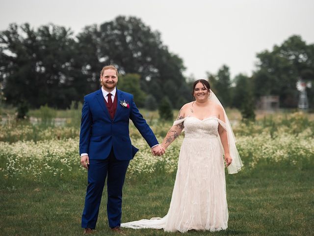 Cason and Sarah&apos;s Wedding in Auburn, Indiana 43