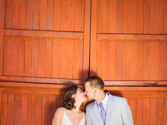Jeremy and Melissa&apos;s Wedding in Glen Ellen, California 19