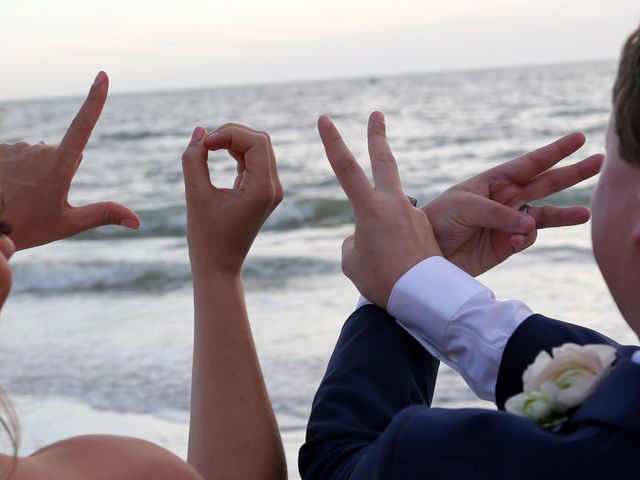 Will and Chrissy&apos;s Wedding in Fort Myers Beach, Florida 15