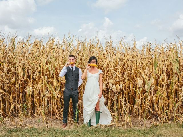Ashley and Nick&apos;s Wedding in Circleville, Ohio 17