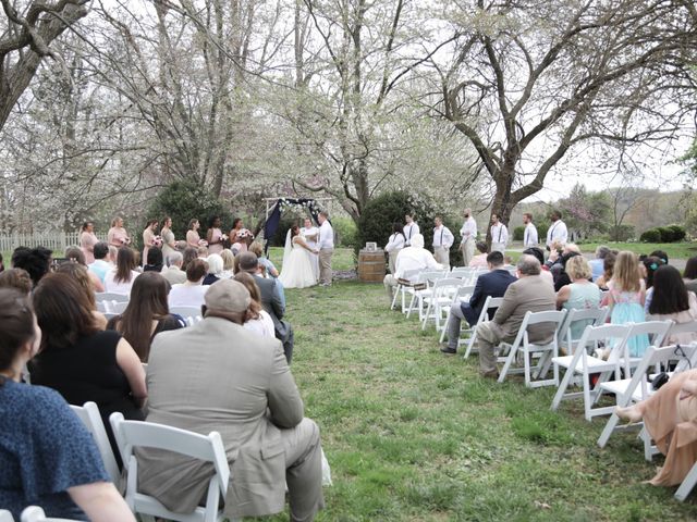 Nick and Lindsay&apos;s Wedding in Purcellville, Virginia 16