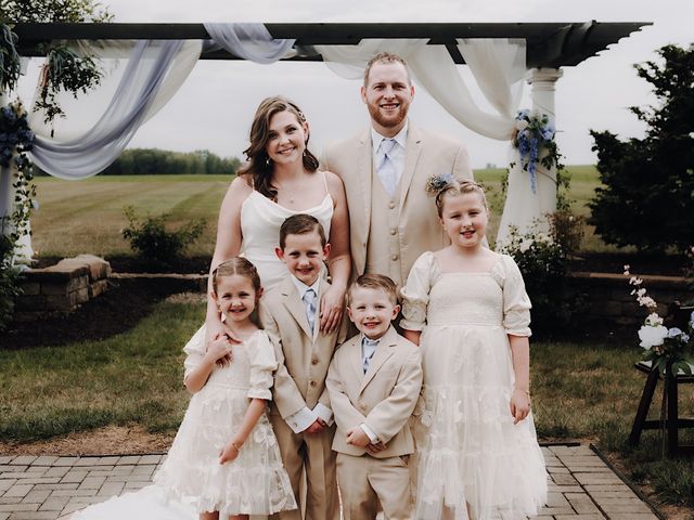 Jared and Britney&apos;s Wedding in Hicksville, Ohio 29