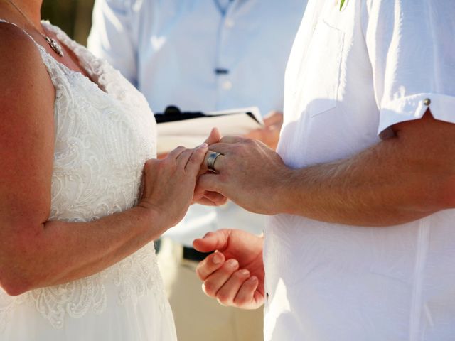 Scott and Kelli&apos;s Wedding in Fort Myers Beach, Florida 19