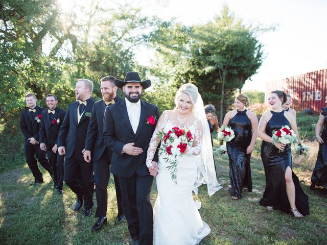 Dylan and Jamie&apos;s Wedding in Ozawkie, Kansas 15