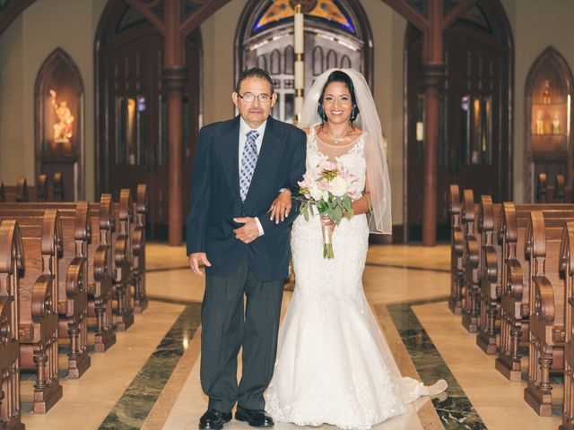 Martha and Manny&apos;s Wedding in Paterson, Washington 10