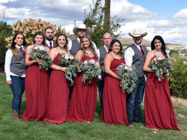 Chris and Chelsey&apos;s Wedding in Yakima, Washington 8