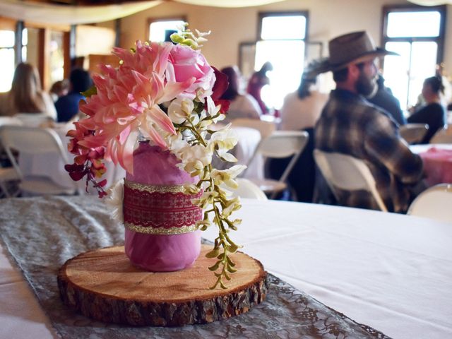 Chris and Chelsey&apos;s Wedding in Yakima, Washington 20