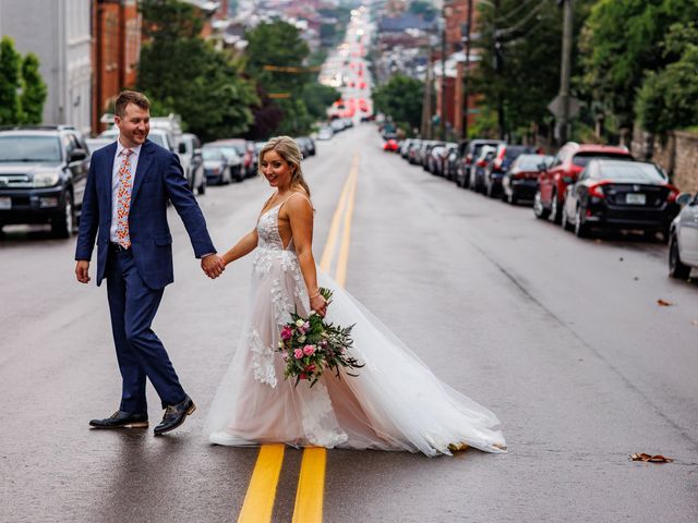 David and Michelle&apos;s Wedding in Cincinnati, Ohio 11