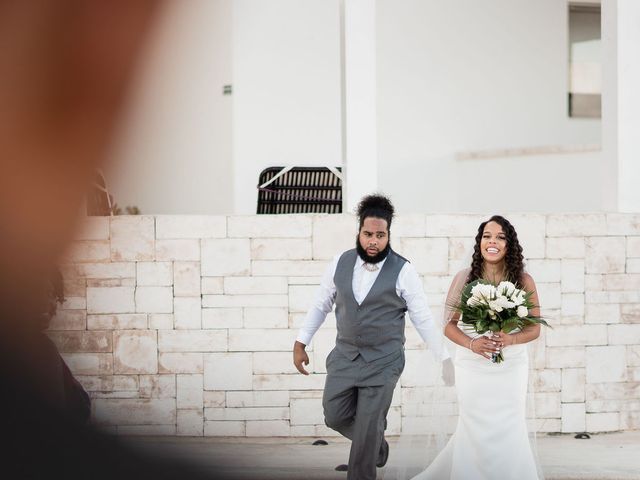 Antoine and Trilliah&apos;s Wedding in Cancun, Mexico 26