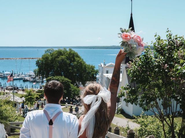 Becca and Marvin&apos;s Wedding in Mackinac Island, Michigan 1