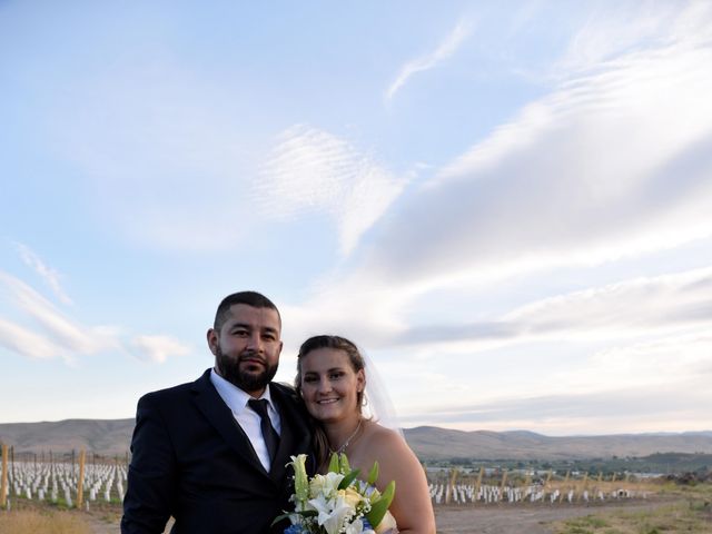Alejandro and Rachel&apos;s Wedding in Naches, Washington 19