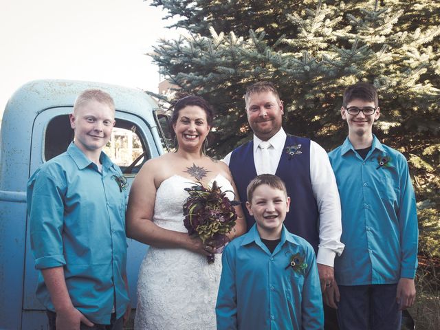 Jeremiah and Heather&apos;s Wedding in Sioux Falls, South Dakota 11