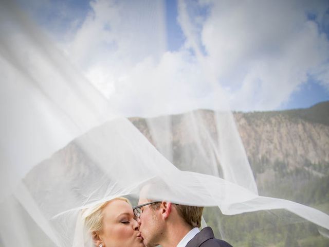 Patrick Knipple and Amy Boyd&apos;s Wedding in Crested Butte, Colorado 20