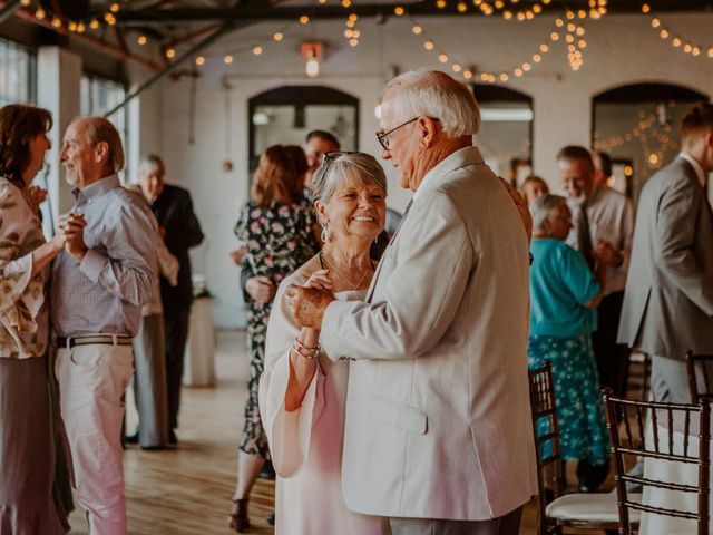 Evan and Kristen&apos;s Wedding in Louisville, Cayman Islands 124