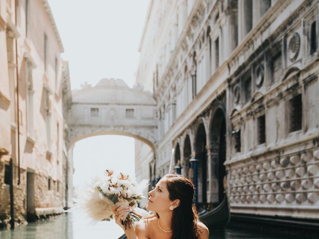 Davide and Fernanda&apos;s Wedding in Venice, Italy 16