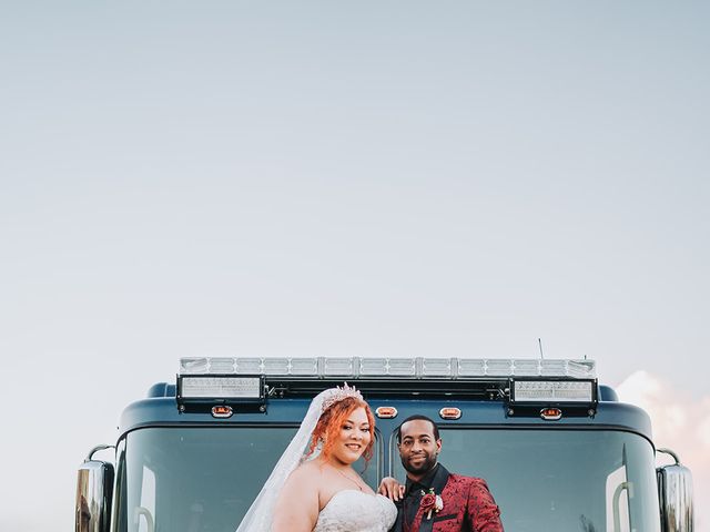 Brandon and Chloe&apos;s Wedding in Dickinson, Texas 10
