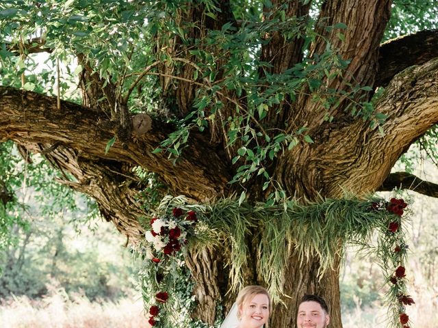 CJ Donofrio and Kayla Donofrio's Wedding in Bethpage, Tennessee 15