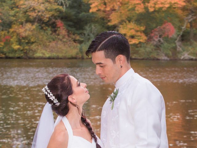 Anthony and Shauna&apos;s Wedding in Dartmouth, Massachusetts 34