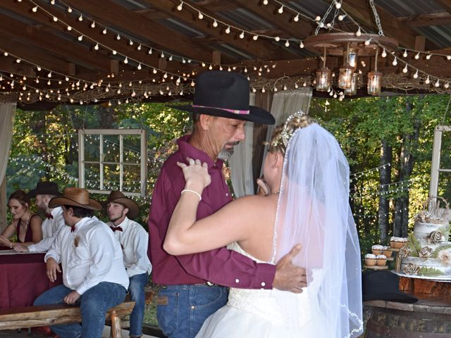 Shyann and Jacob&apos;s Wedding in Hickory, North Carolina 11