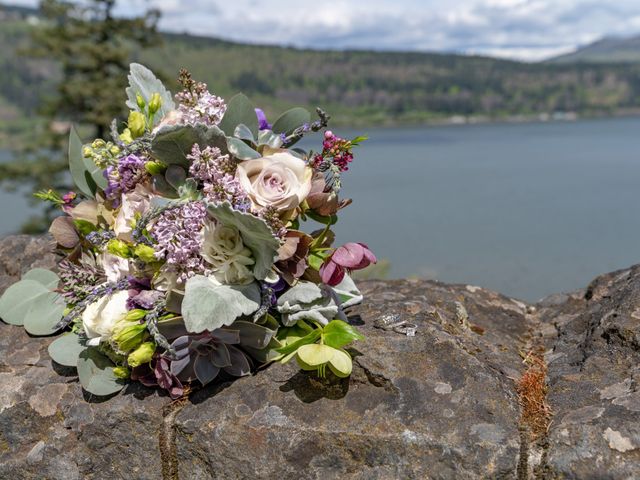 Kevin and Erin&apos;s Wedding in Hood River, Oregon 7