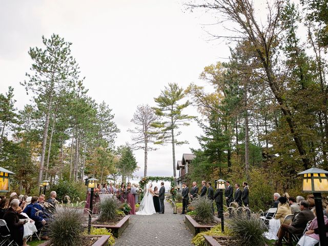 Sean and Jenna&apos;s Wedding in Nisswa, Minnesota 13