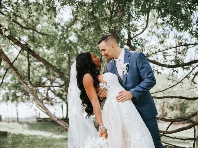 Seth and Erin&apos;s Wedding in Boerne, Texas 31