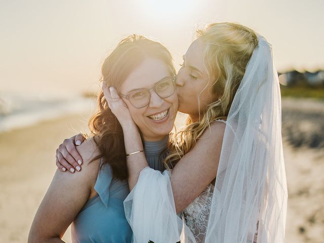 Dustin and Shelby&apos;s Wedding in Emerald Isle, North Carolina 208