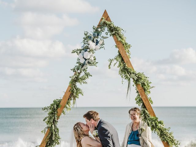 Dustin and Shelby&apos;s Wedding in Emerald Isle, North Carolina 239