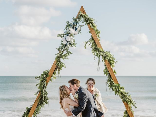 Dustin and Shelby&apos;s Wedding in Emerald Isle, North Carolina 240