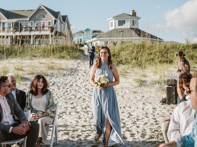 Dustin and Shelby&apos;s Wedding in Emerald Isle, North Carolina 287