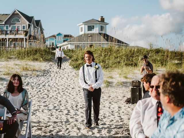 Dustin and Shelby&apos;s Wedding in Emerald Isle, North Carolina 327