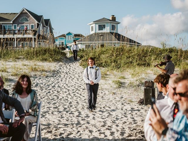 Dustin and Shelby&apos;s Wedding in Emerald Isle, North Carolina 329