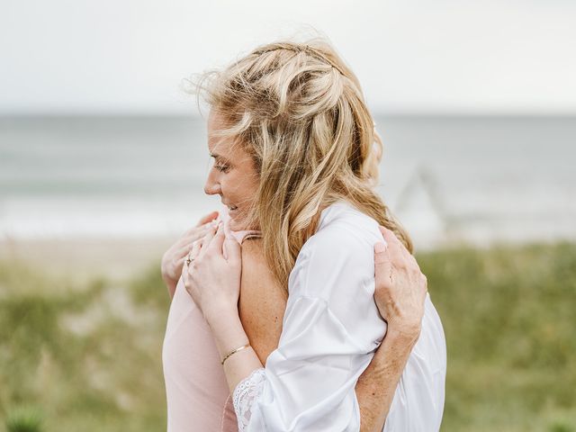 Dustin and Shelby&apos;s Wedding in Emerald Isle, North Carolina 517