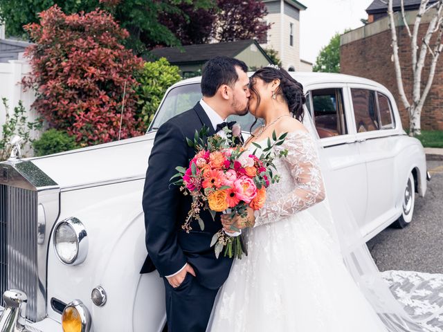 Dillon and Elizabeth's Wedding in Staten Island, New York 4