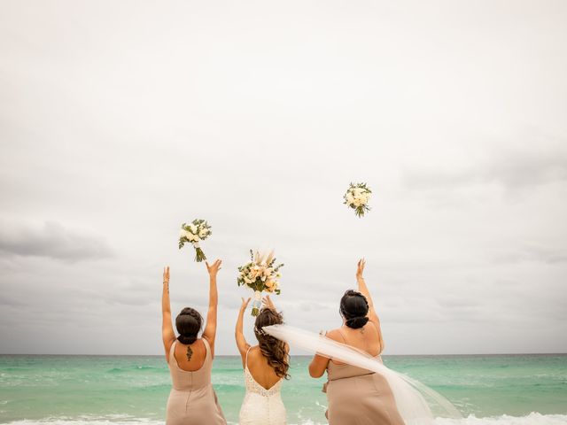 Paul and Xiomara&apos;s Wedding in Cancun, Mexico 20