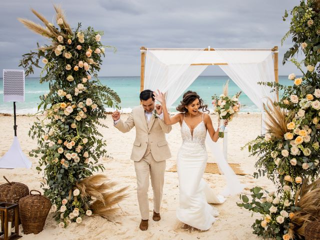 Paul and Xiomara&apos;s Wedding in Cancun, Mexico 24