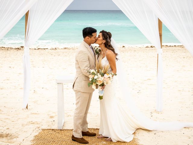 Paul and Xiomara&apos;s Wedding in Cancun, Mexico 26