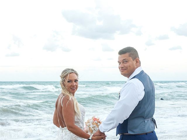 Jesus and Valerie&apos;s Wedding in Hollywood, Florida 17