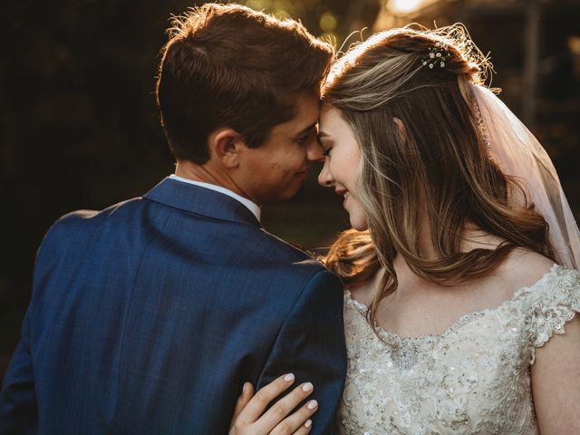 Elizabeth and Kyle&apos;s Wedding in Louisville, Cayman Islands 1